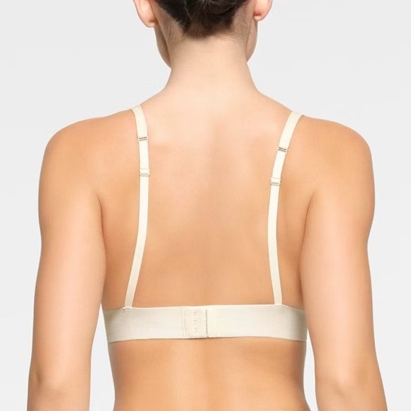 SKIMS Cotton Rib Plunge Bralette in Citrine - Picture 2 of 6